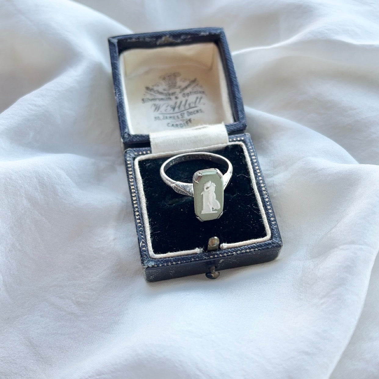 Sterling Silver Vintage Wedgwood Ring Size N