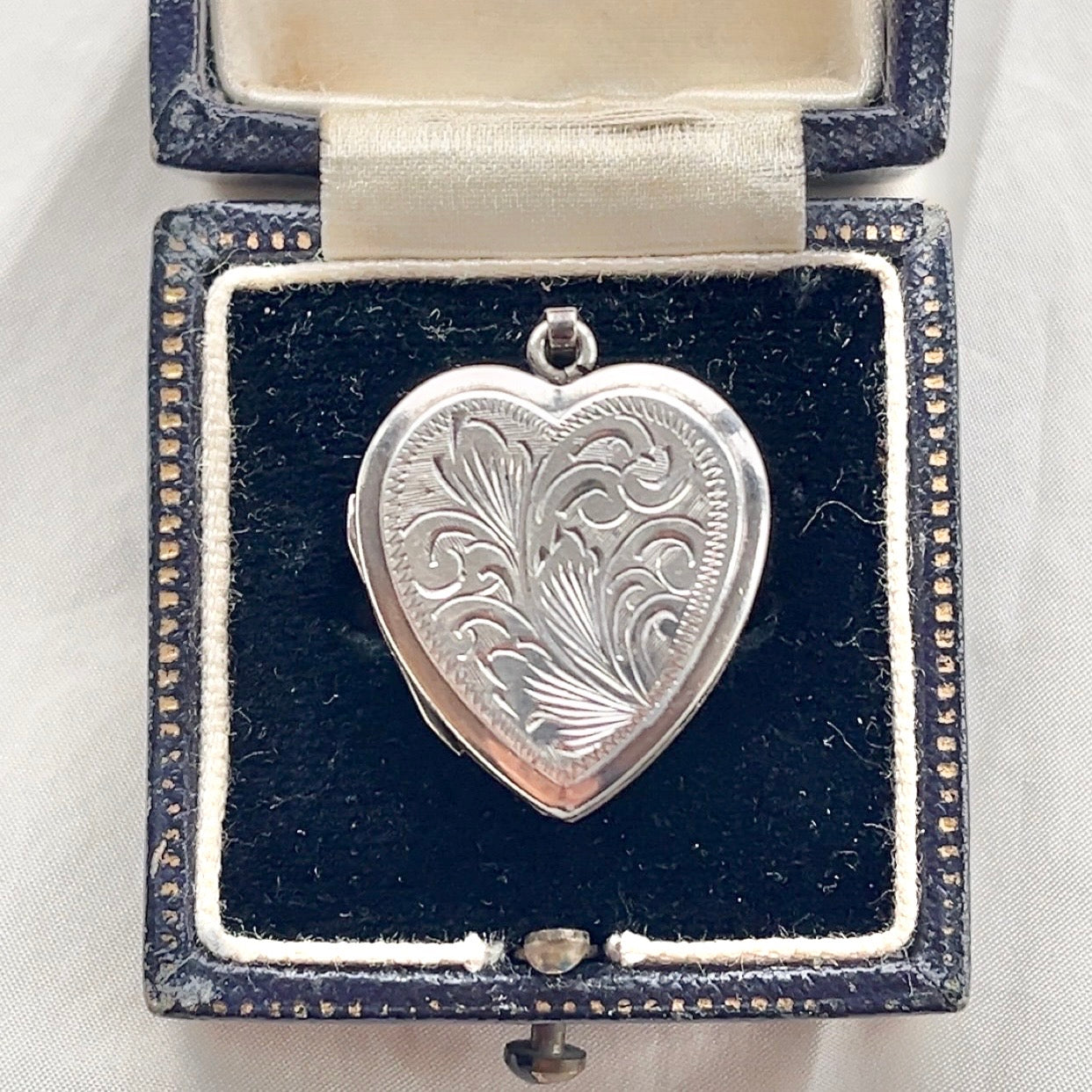 Sterling Silver Vintage Etched Heart Locket