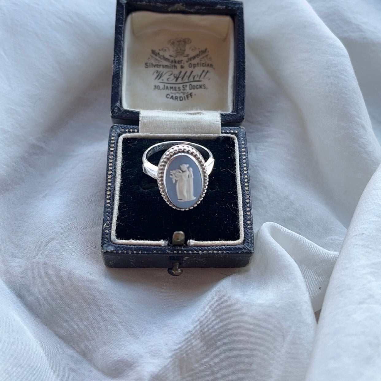 Sterling Silver Vintage Wedgwood Ring Size M