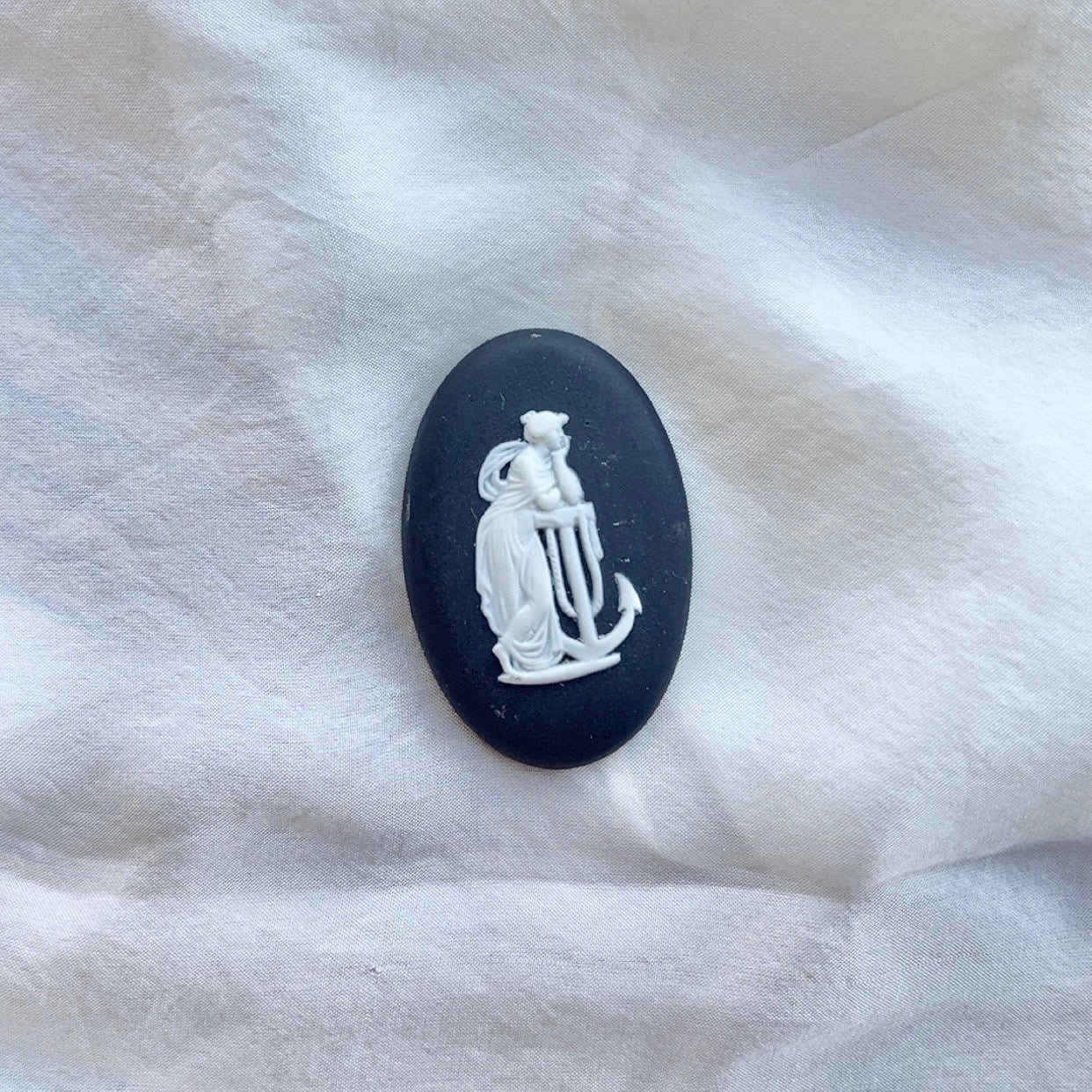 Unmounted Wedgwood Pendant Piece for Re-use
